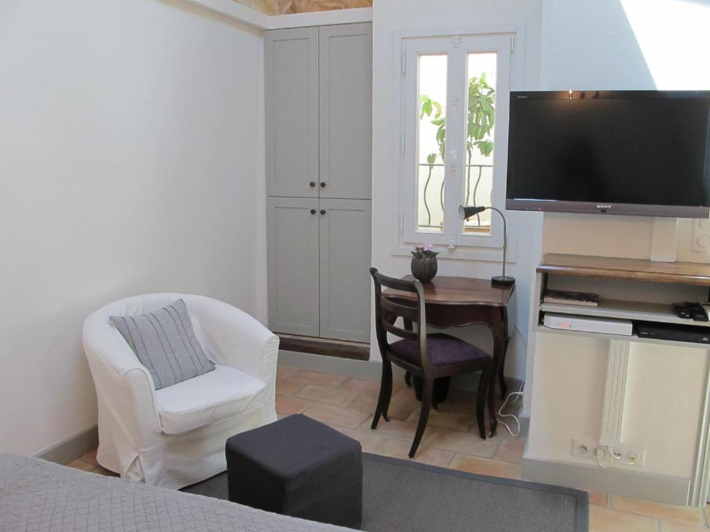 Mougins Village Holiday Lets Nice Room photo