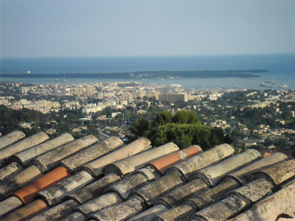 Mougins Village Holiday Lets Nice Room photo